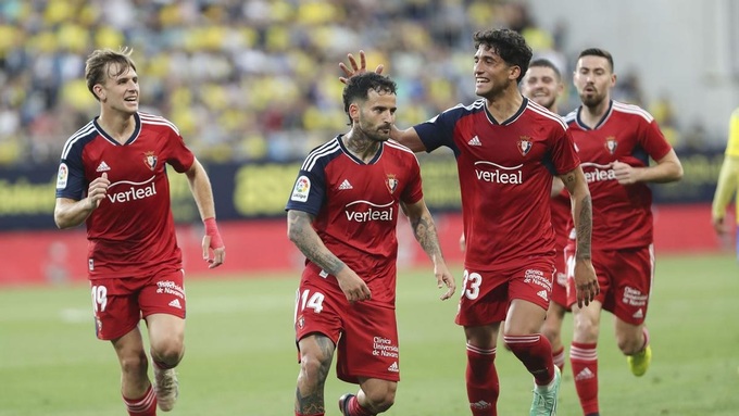 Granada với Osasuna