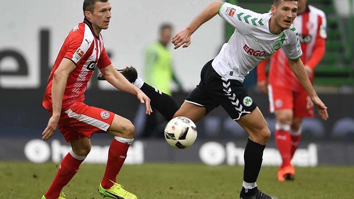 Fortuna Dusseldorf cùng Bochum